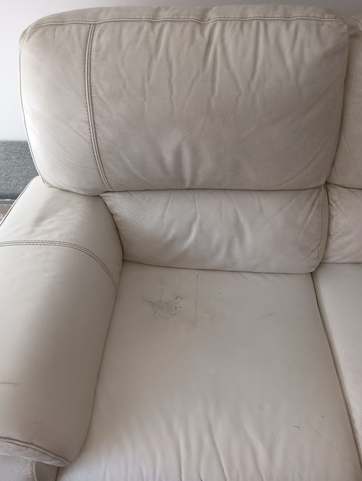 Sofá chaise long em pele branco