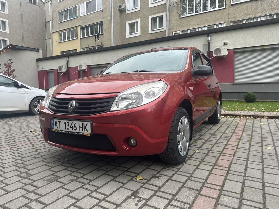 Renault Sandero 2011