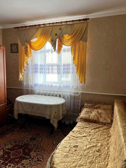 Продаж 1п будинку з ділянкою 36 соток в с.Садове