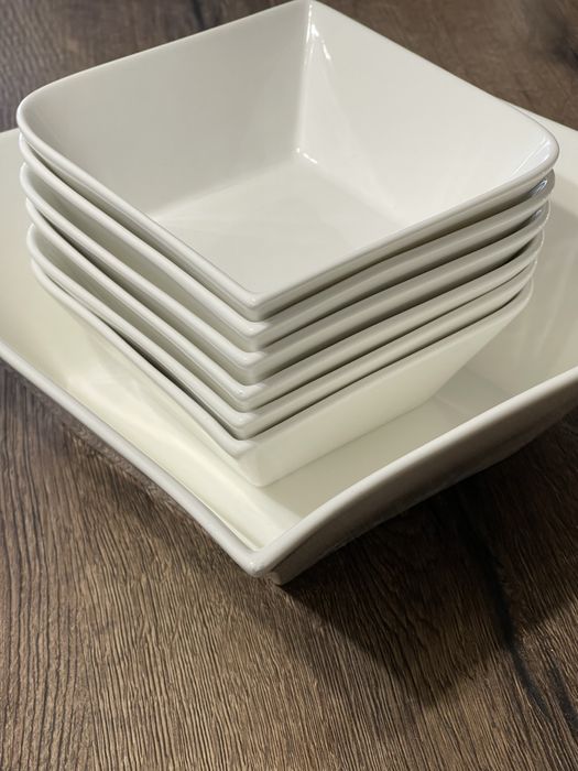 Набор салатников .