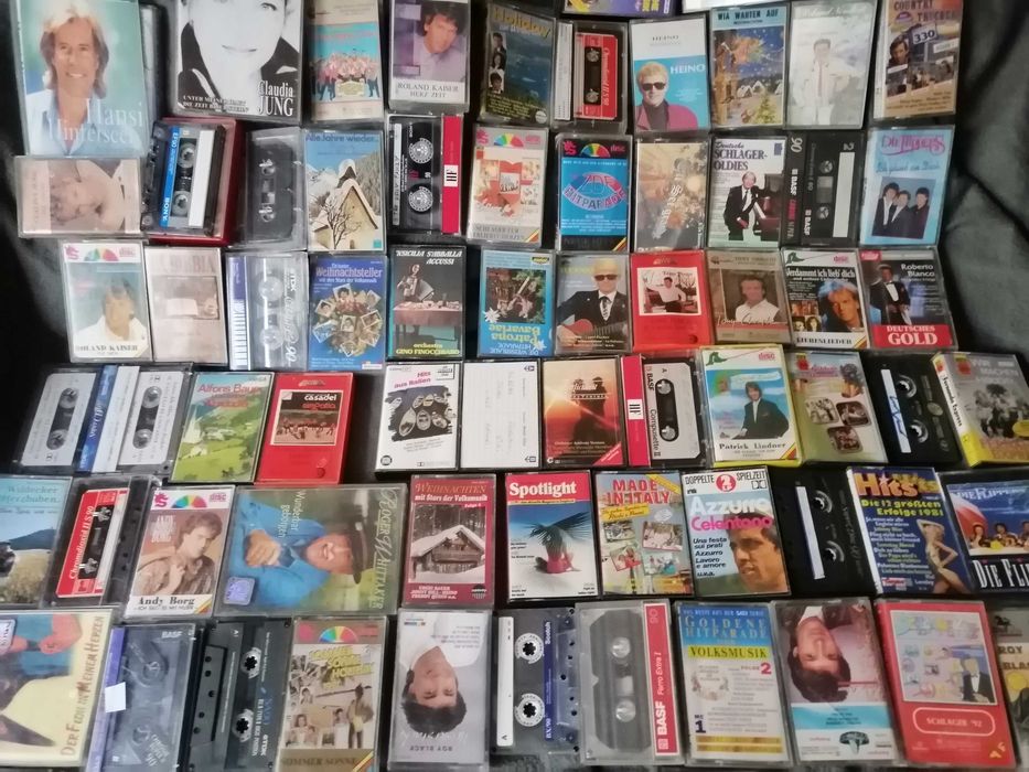 duzy zestaw kaset magnetofonowych mix kasety audio