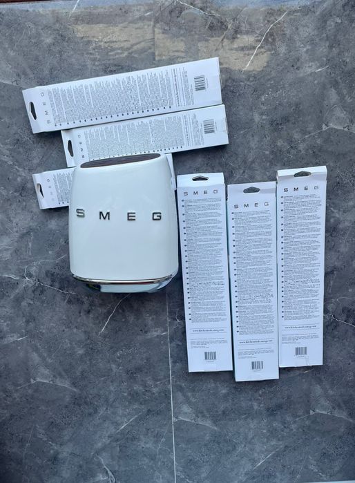 Bloco de Cozinha Smeg + 6 Facas Smeg Branco - Novas na Caixa