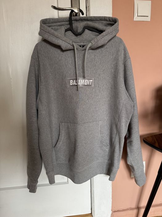 Bluza basement