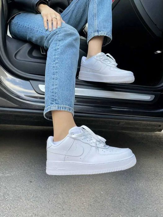 Жіночі кросівки Nike Air Force 1 ( 2 Кольори )