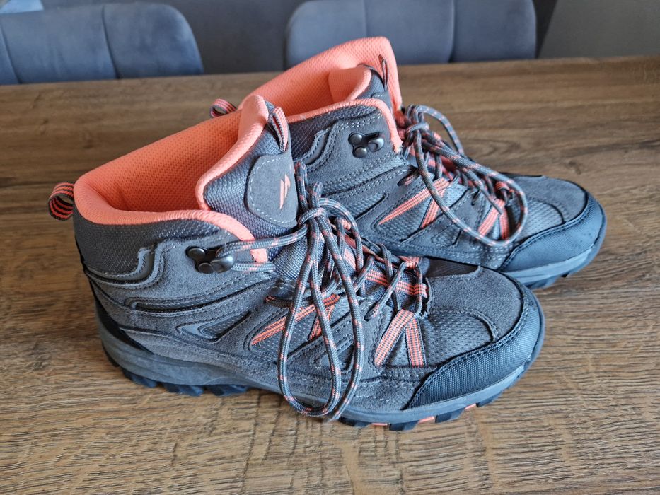 Buty damskie outdoorowe Rinland Mid Wo's marki Martes