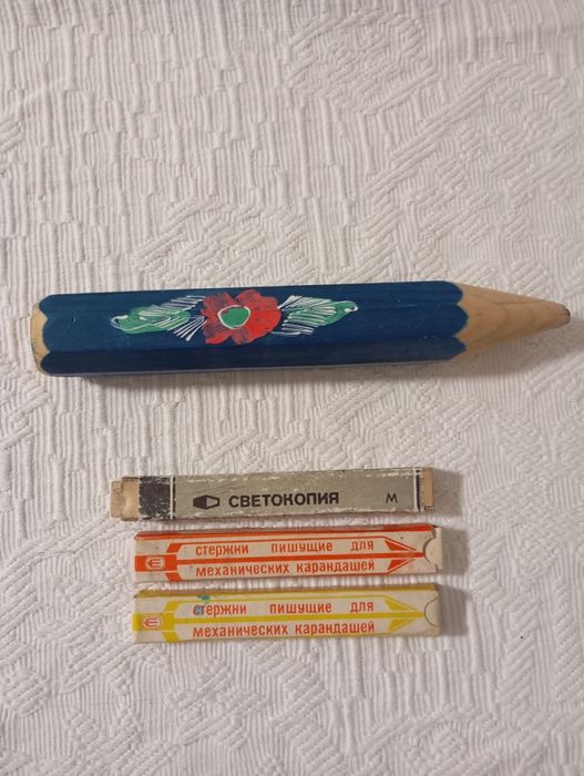 Стержни для механических карандашей. Карандаш Великан