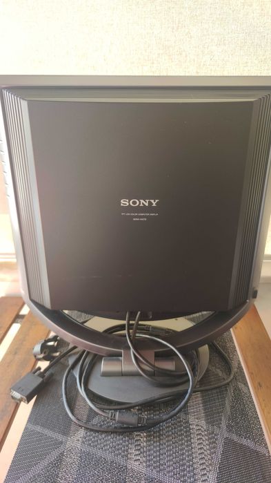 Monitor Sony TFT LCD64551001222018121