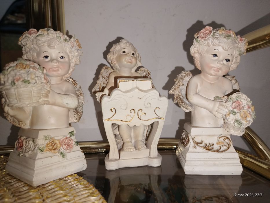 Zestaw Starych ceramicznych Aniołków