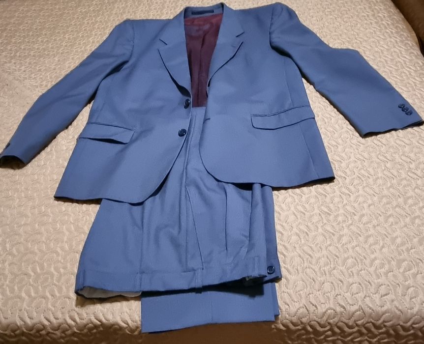 Vendo fato com pouco uso, Pietro  Marini.