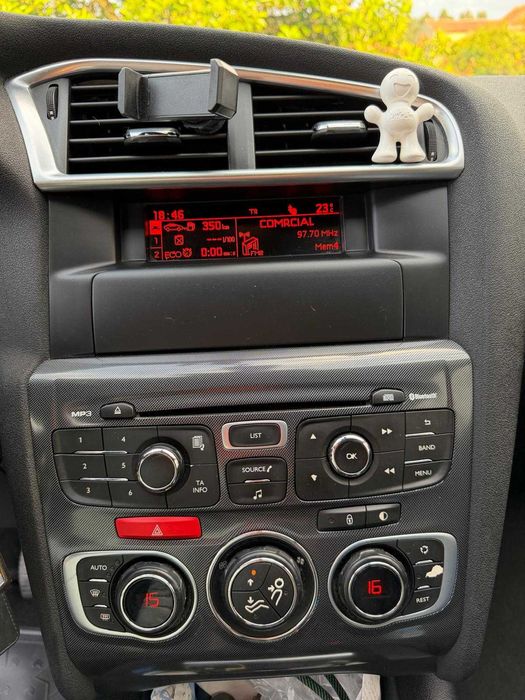 CITROËN C4 de garagem