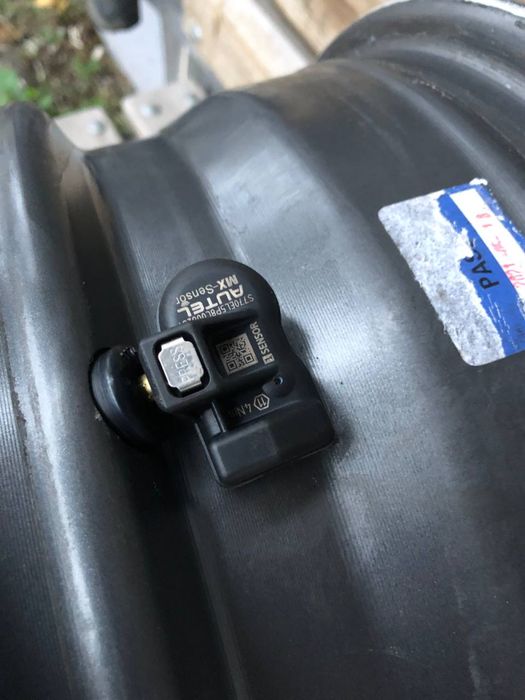 777 R15 4/100 Dia60,1 литые диски