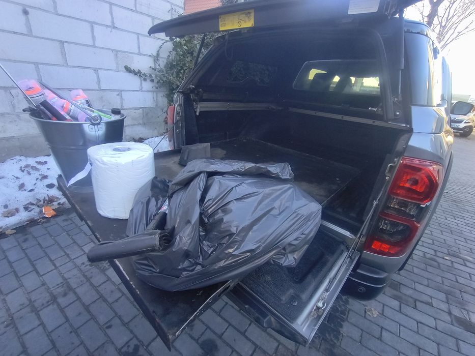 Renault Alaskan Nissan Navara d23