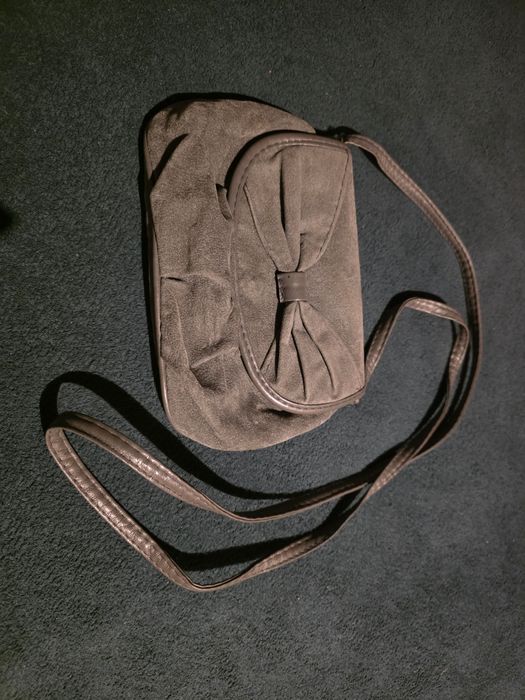 Torebka kopertówka zamszowa