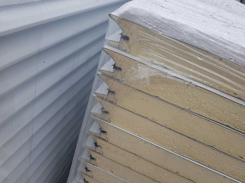 Płyta warstwowa panel 40mm PIR ściana sufit brama ogrodzenie