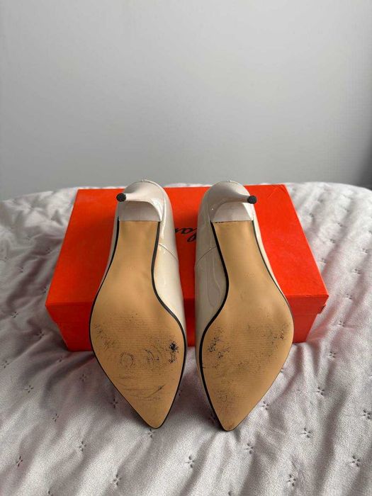 Туфлі весільні шкіра 38