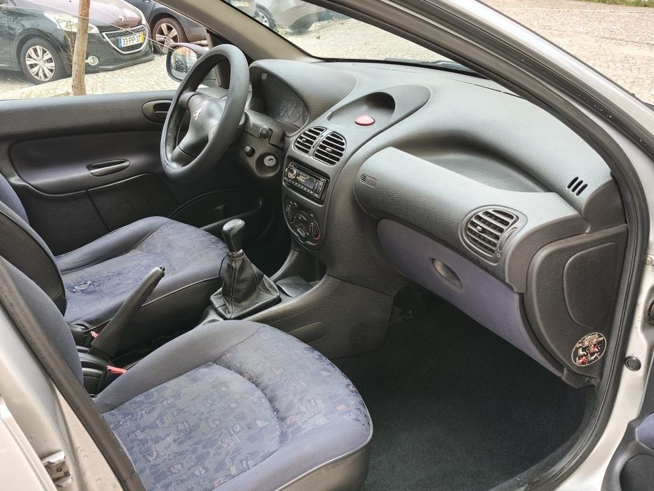 Peugeot 206 ano 2000