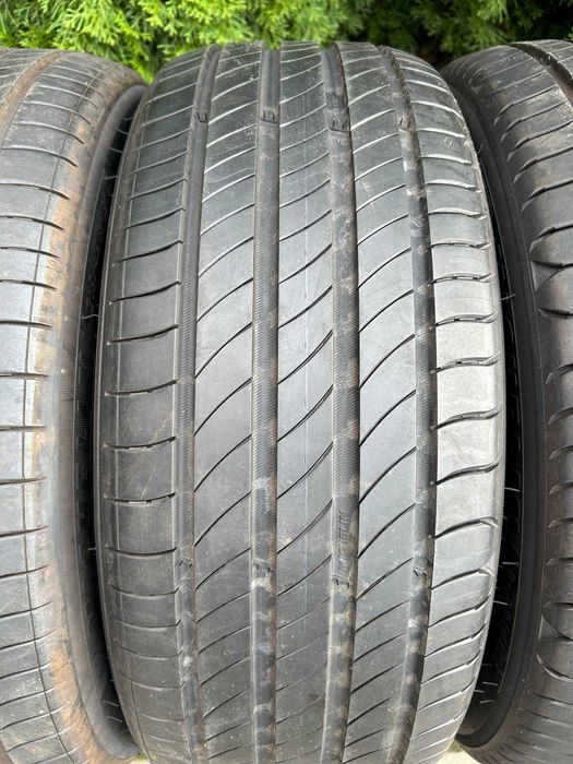 Шини 215/45 R18 93V Michelin e.Primacy