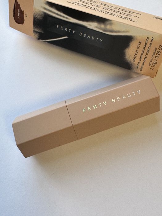 Stick do konturowania brązer fenty beauty