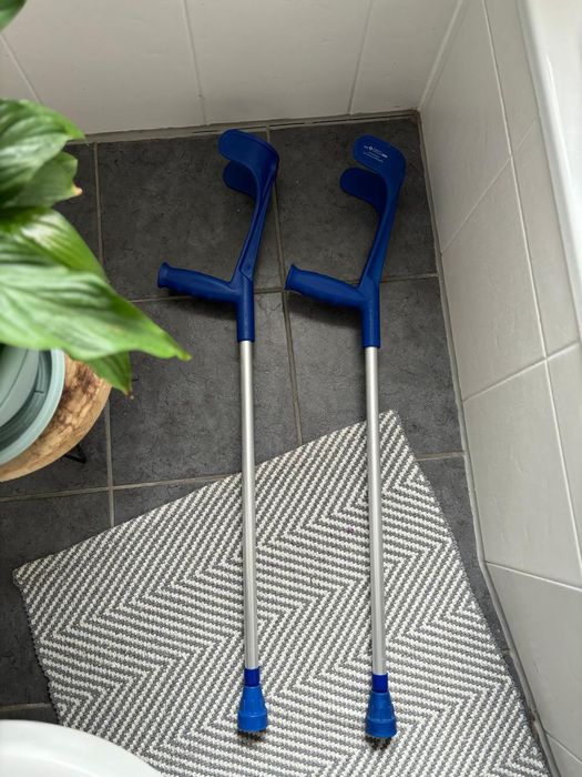 Милиці підлокітні 700 гривень пара