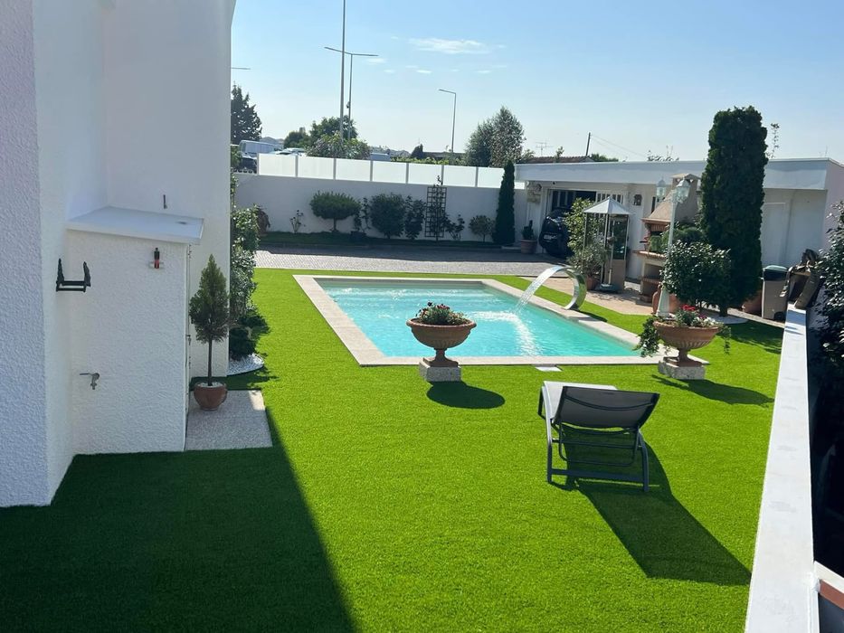 Relva Artificial para Jardim – Instalação Profissional