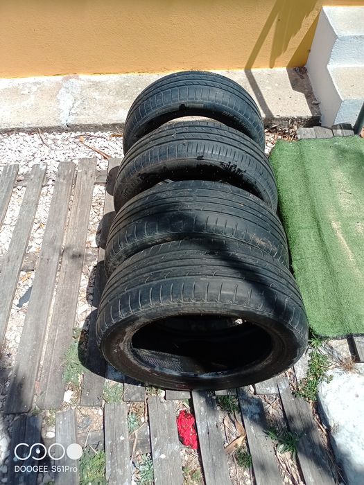 Conjunto pneus 185/55 R15