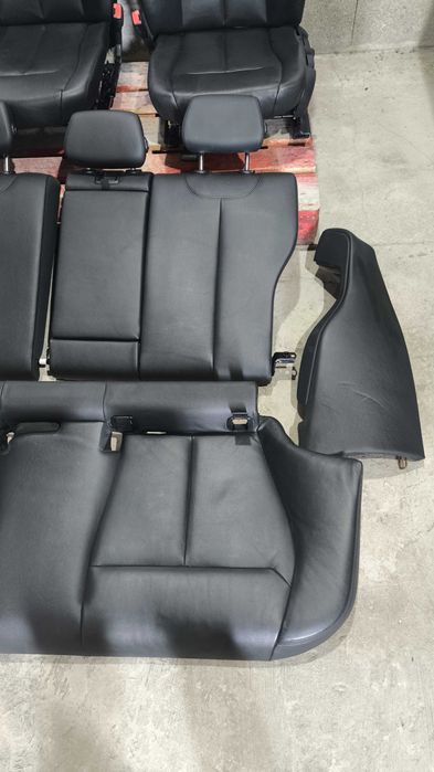 Bancos BMW Serie 3 (F30) Normal em Couro (Costas Passageiros Rebativel)