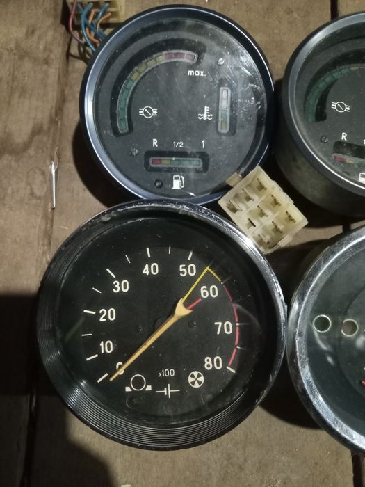 Датчики панелі приборів