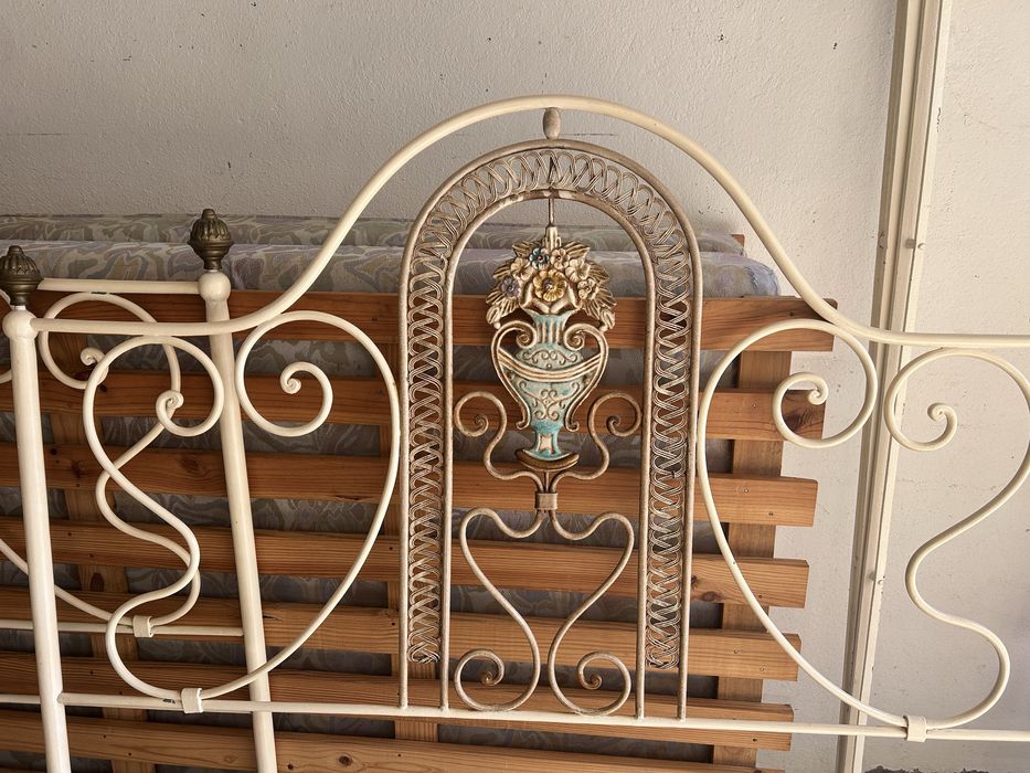 Camas de ferro antigas