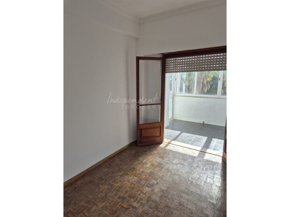 T2 em Oeiras para venda na Figueirinha