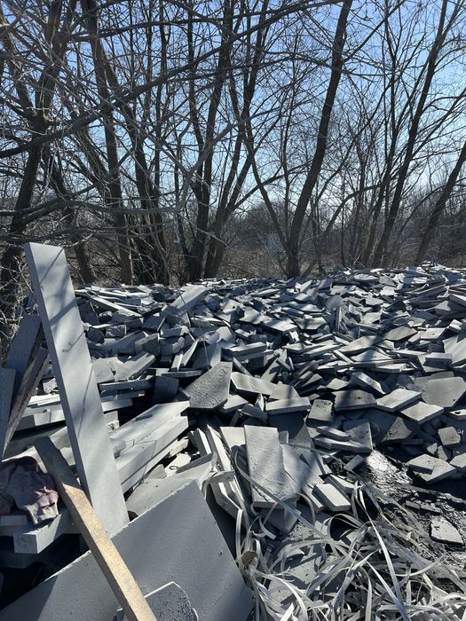 200 тонн відходів гранітної плитки