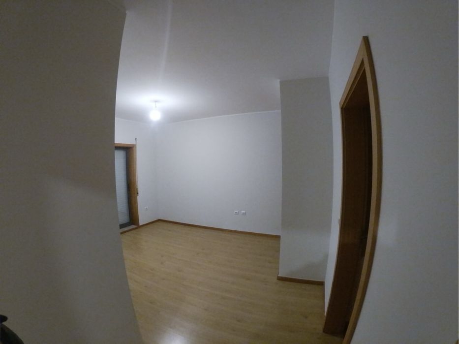 Apartamento T2 com Garagem Valongo