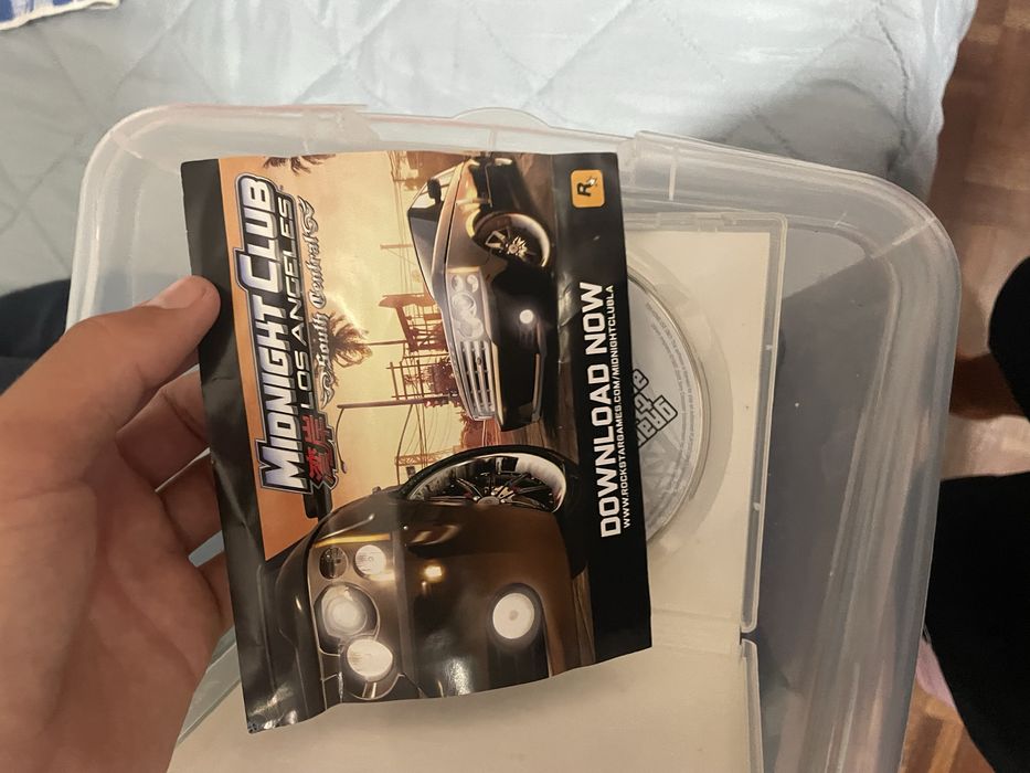 Jogo GTA quatro pouco usado em bom estado