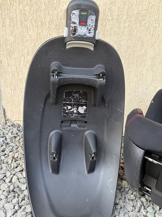 Fotelik Sirona M2 Cybex Ferrari+baza