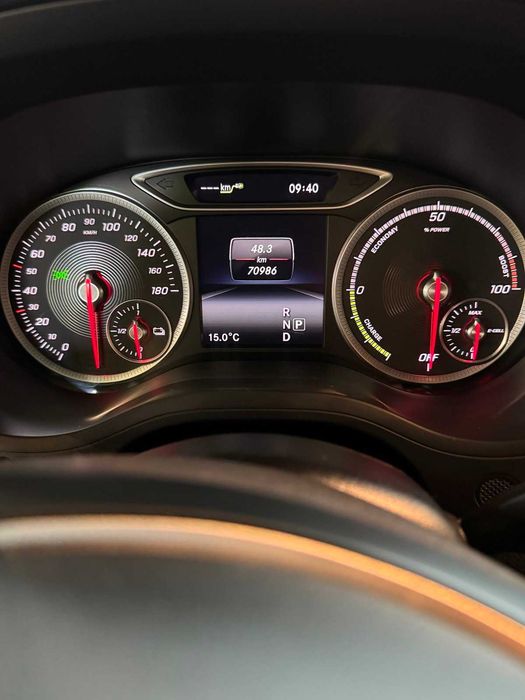 Mercedes-Benz B 250E