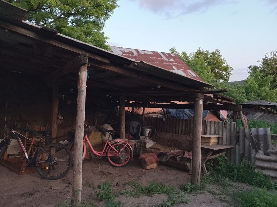 Будидинок на центральній вулиці