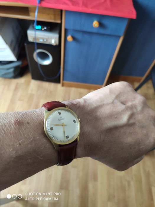 Колекційний німецький годинник Exquisit.