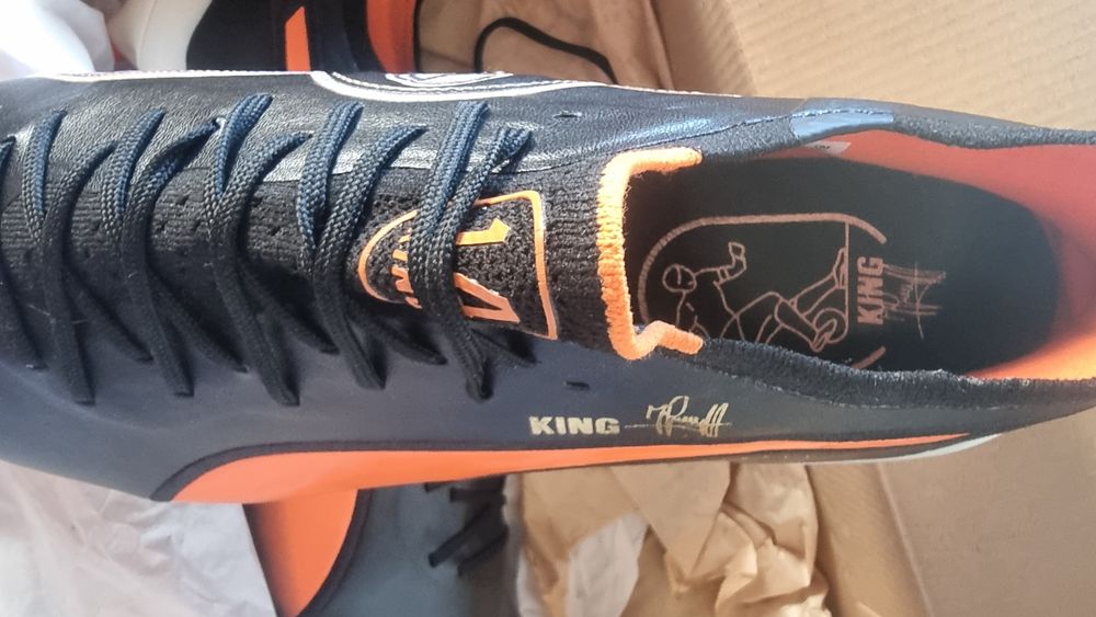 Chuteiras edicao especial  johan cruyff  n 44