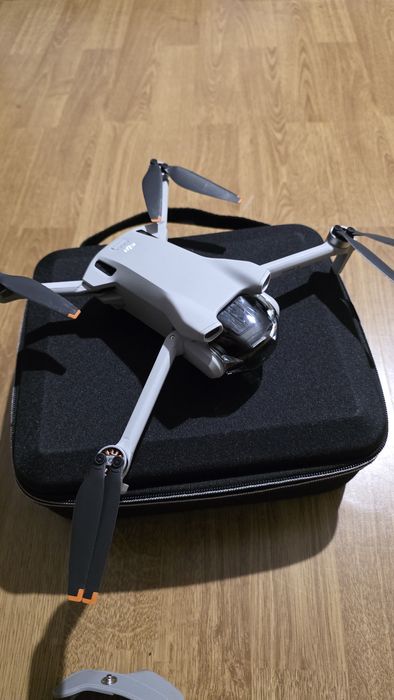 Dron DJI 3 mini.