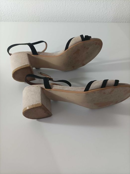 Sandálias Seaside beje e preto 35