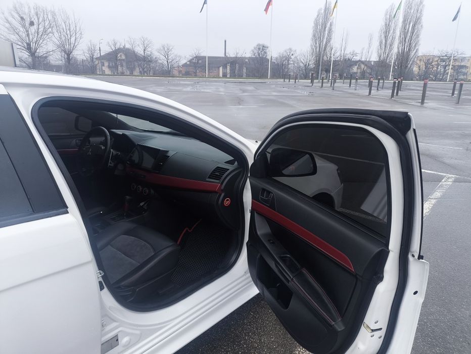 Mitsubishi Lancer X ( Ланцер 10)