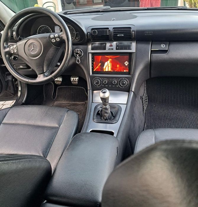 Mercedes-Benz C 220 CDI Elegance SW – Fiabilidade, Conforto e Classe