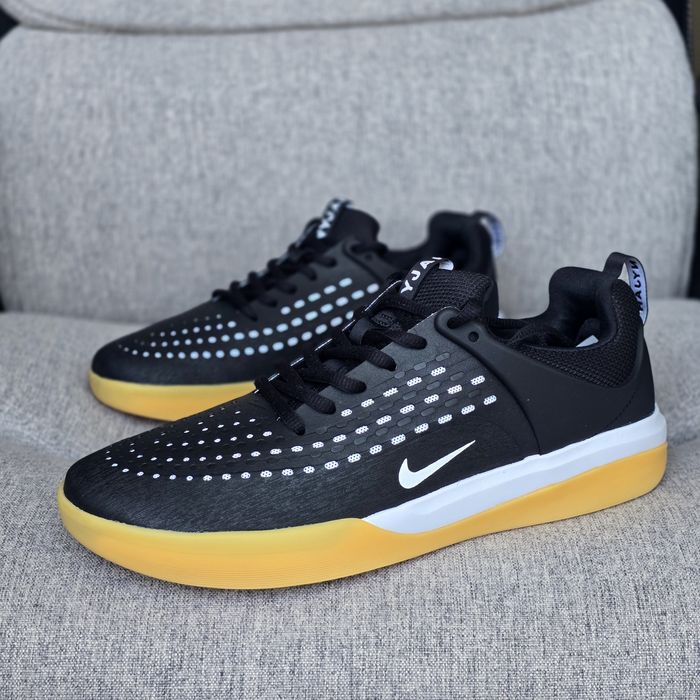 Чоловічі кросівки / Nike SB Zoom Nyjah 3 Skate