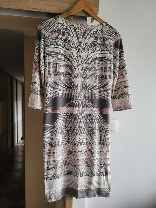 Oryginalna sukienka Betty Barclay w rozm 36/38