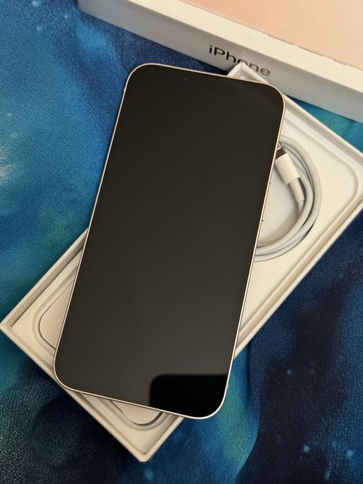 iPhone 13 rose 128 gb