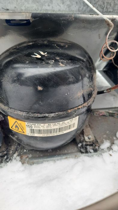 Продам морозильную камеру Атлант