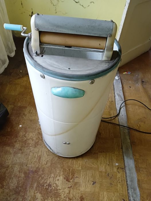 Pralka Frania z okresu PRL-u