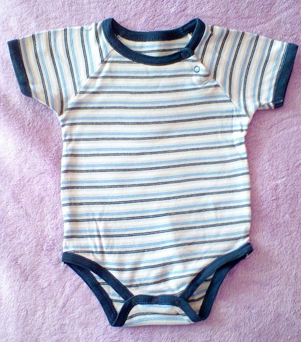 Body 13 szt. 74-80 roz. 9-12 m.