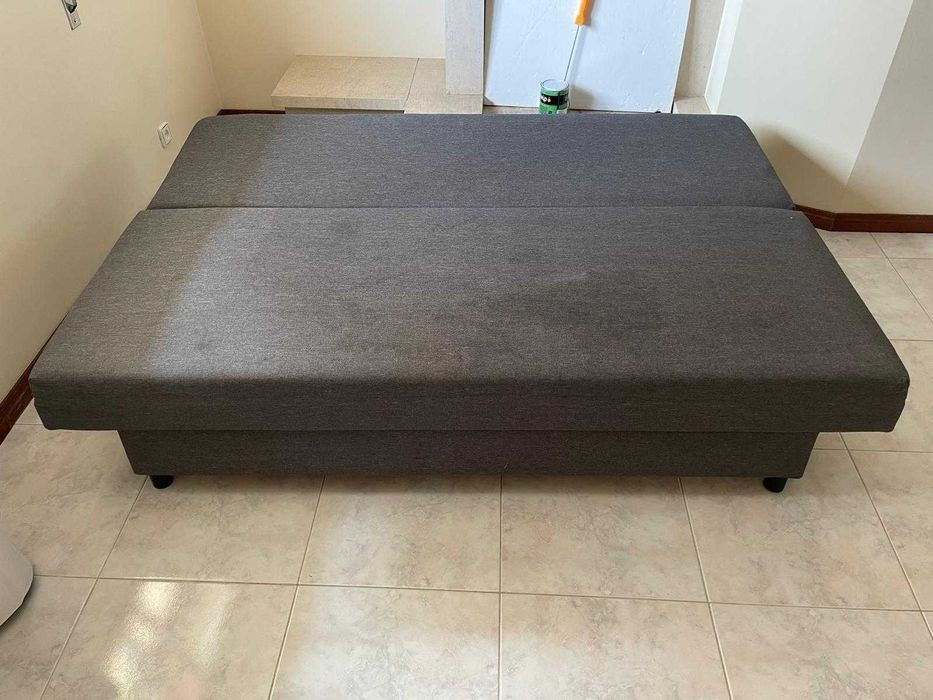 Sofá cinzento Ikea