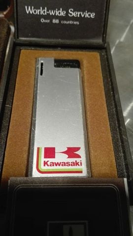 Isqueiros Kawasaki