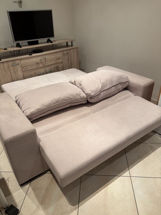 Sofa bege semi-usado